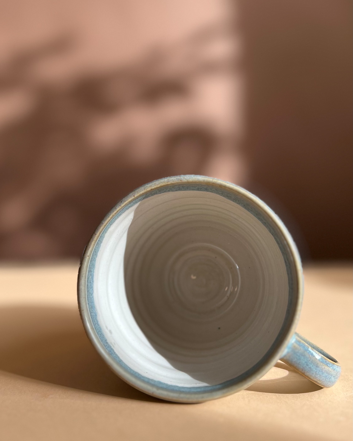 Grande tasse bleue belge - vague de réconfort 5 Grande tasse bleue belge - vague de réconfort – Image 5