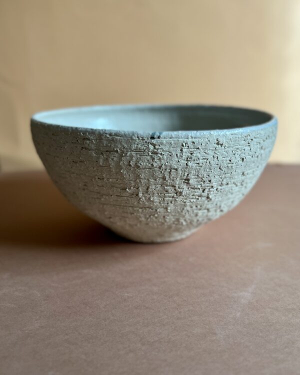 Saladier en terre chamottée texturé